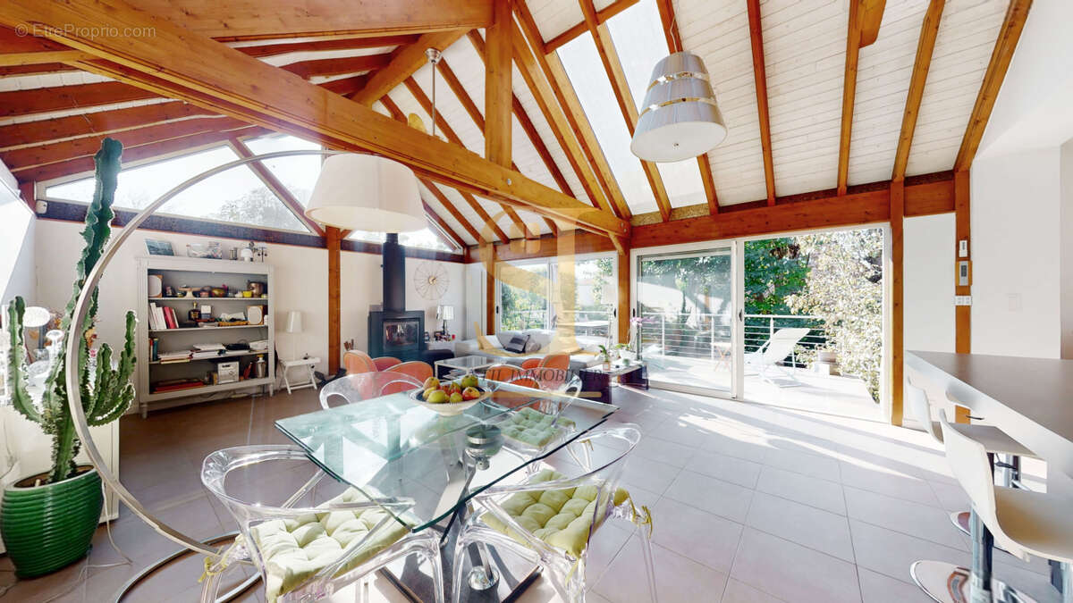 Maison à JUVISY-SUR-ORGE