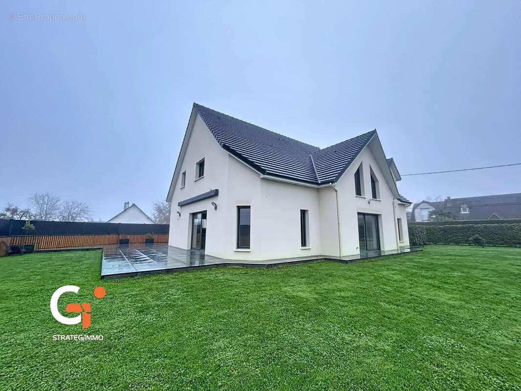 Maison à SAINT-PIERRE-DE-VARENGEVILLE