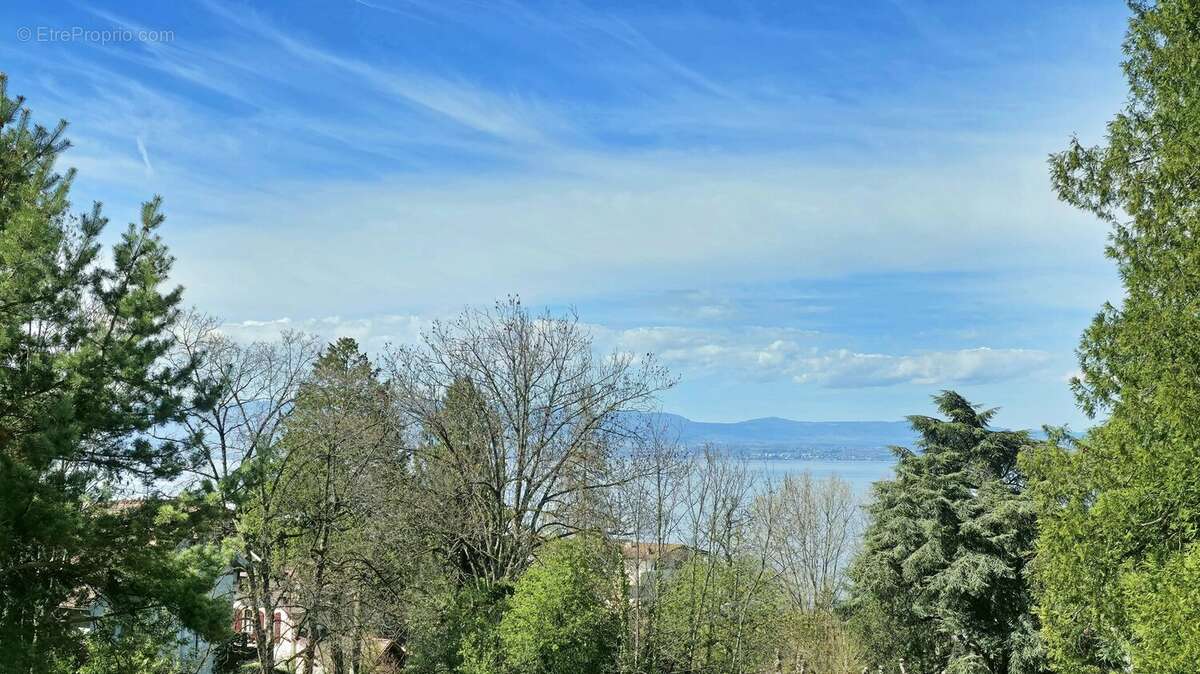 Appartement à EVIAN-LES-BAINS