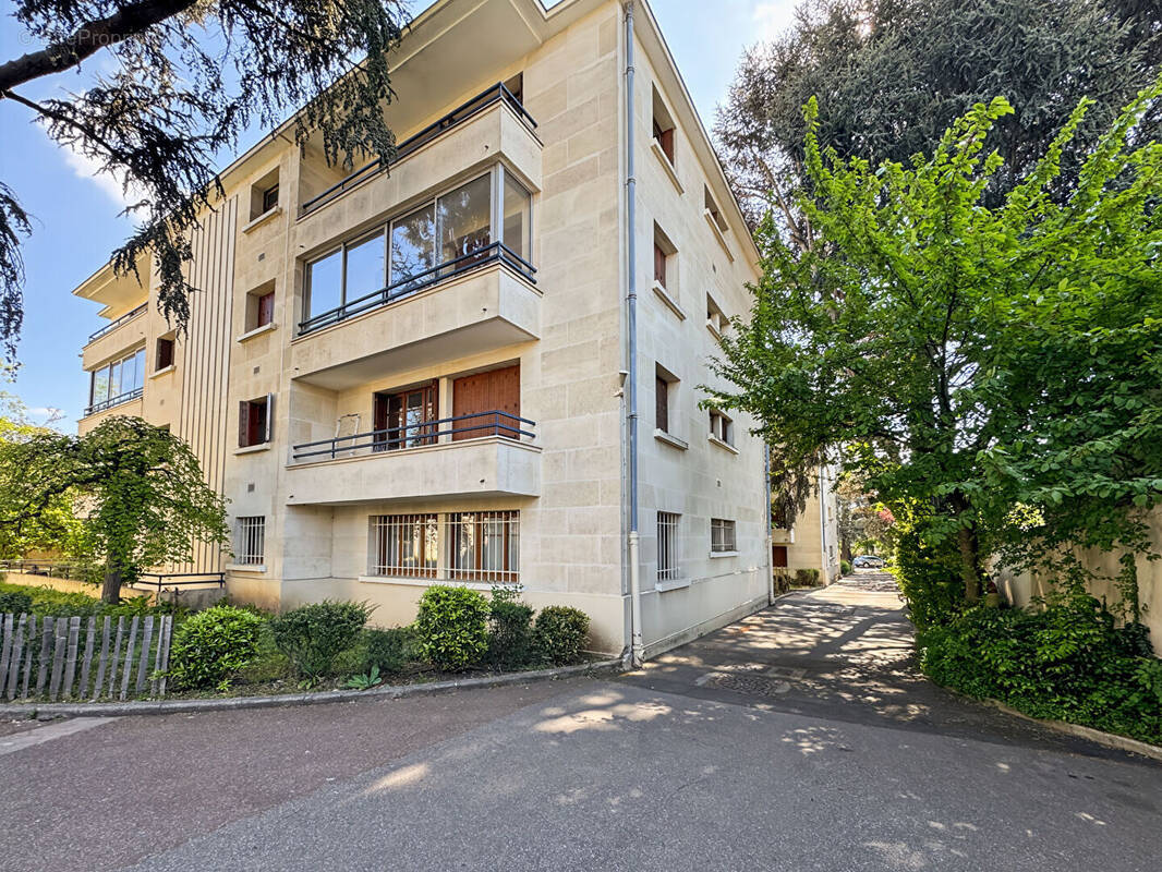 Appartement à ROSNY-SOUS-BOIS