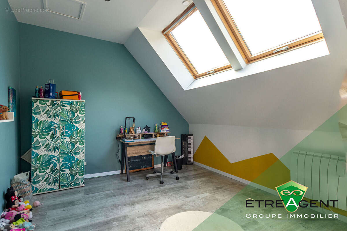 Maison LE FIDELAIRE - 200 m² - 4 chambres - photo 14