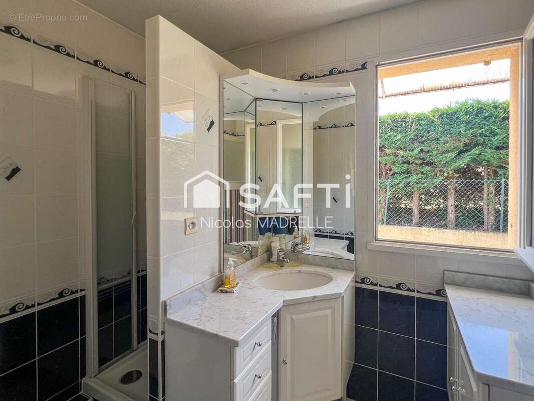 Photo 8 - Maison à LORMONT