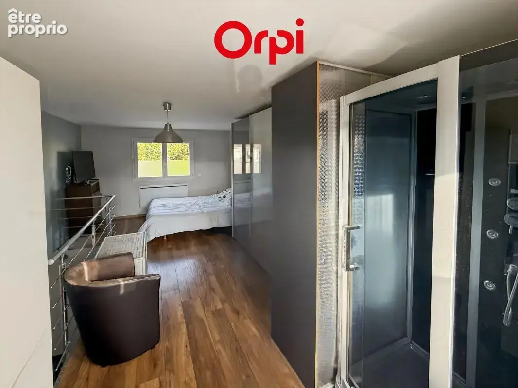 Maison lumineuse avec vie de plain-pied, suite parentale et double garage - photo 8