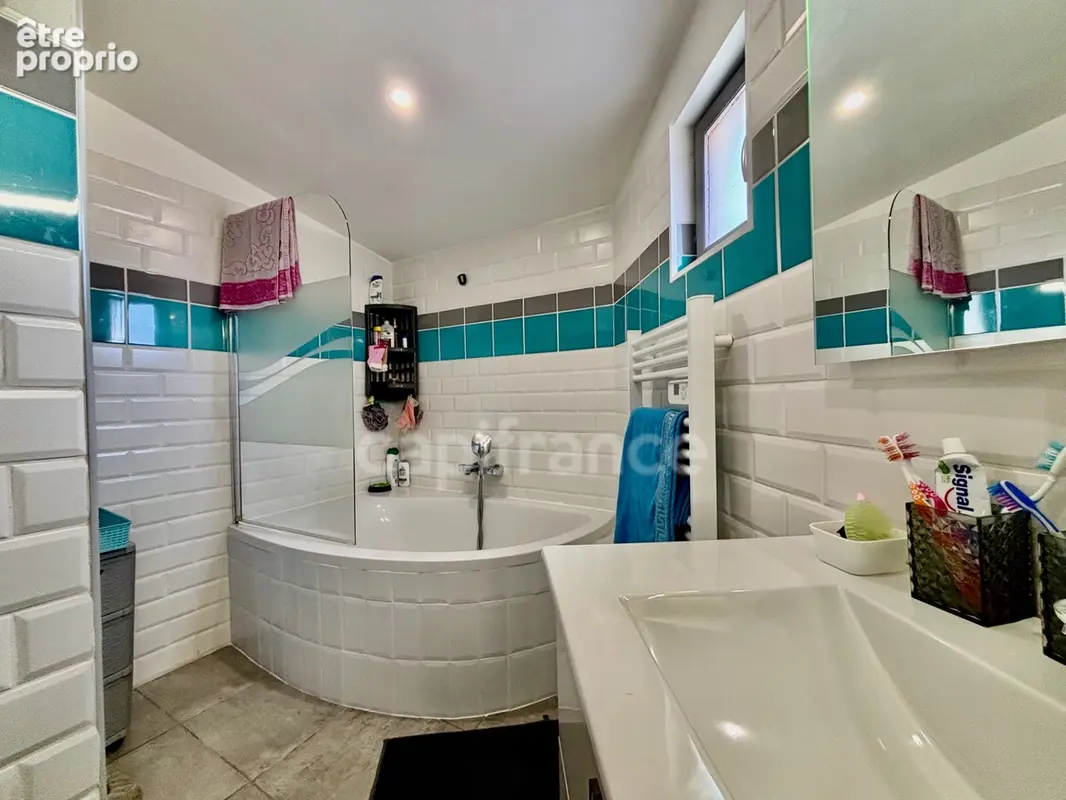 Villeneuve-lès-maguelone(34), à vendre maison rénovée p4, surface habitable 75 m2, terrasse 15 m2, proche commodités - photo 10
