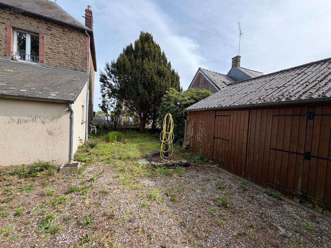 Charmante maison en pierre de 4 pièces , 90 m²  et terrain 1 500 m² ? Pontmain (53220) - photo 3