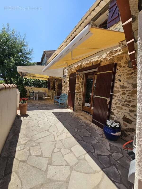 Maison à VAILHAN