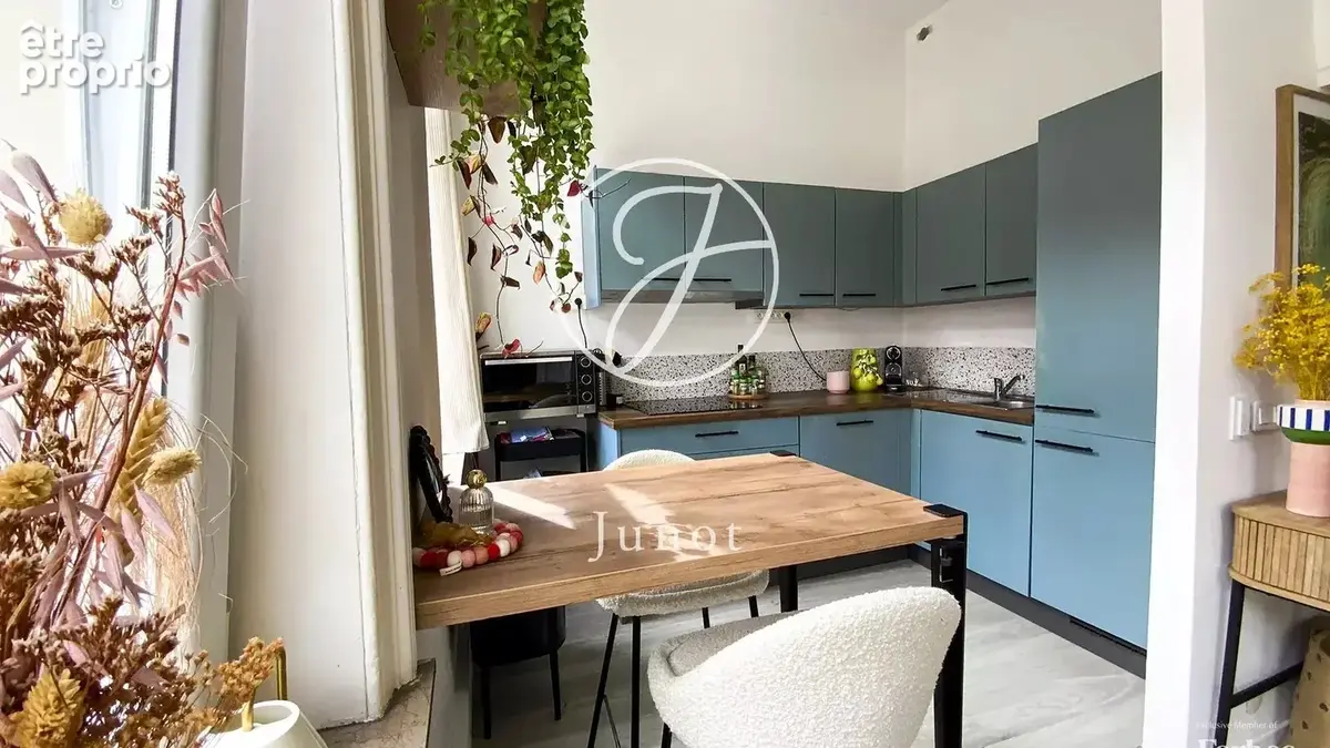 Lille – SAINT MICHEL - Appartement à vendre - 2 pièces - 33m² loi Carrez - mezzanine - photo 2