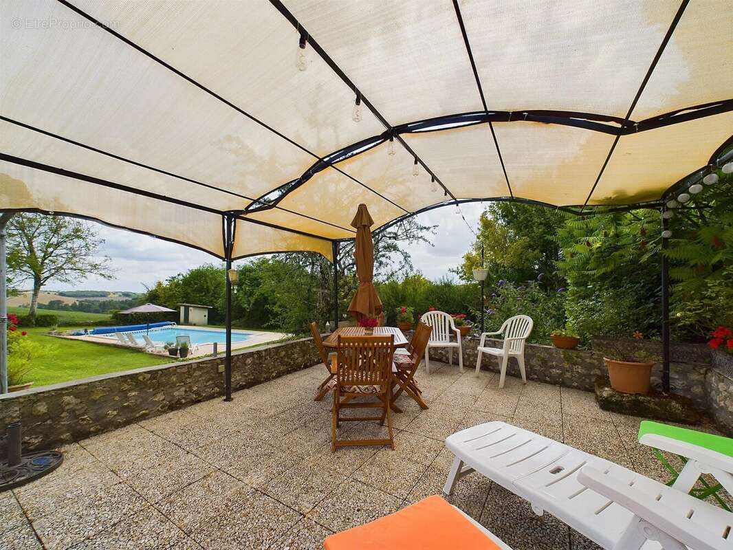 Maison à VERTEILLAC