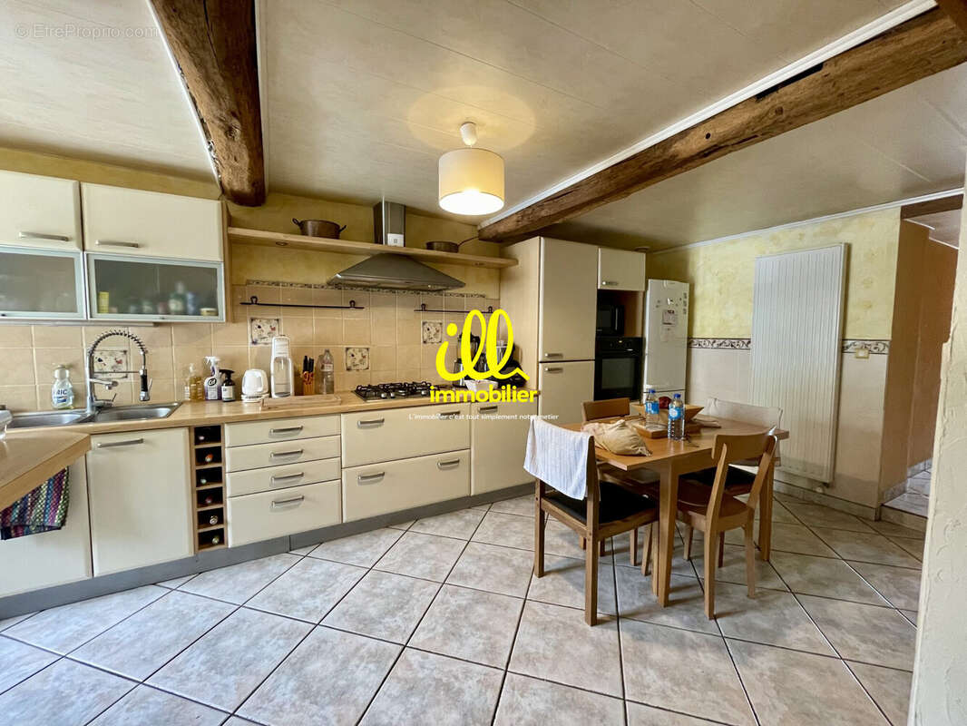 Maison 190 m² à Villers-Semeuse  - photo 2