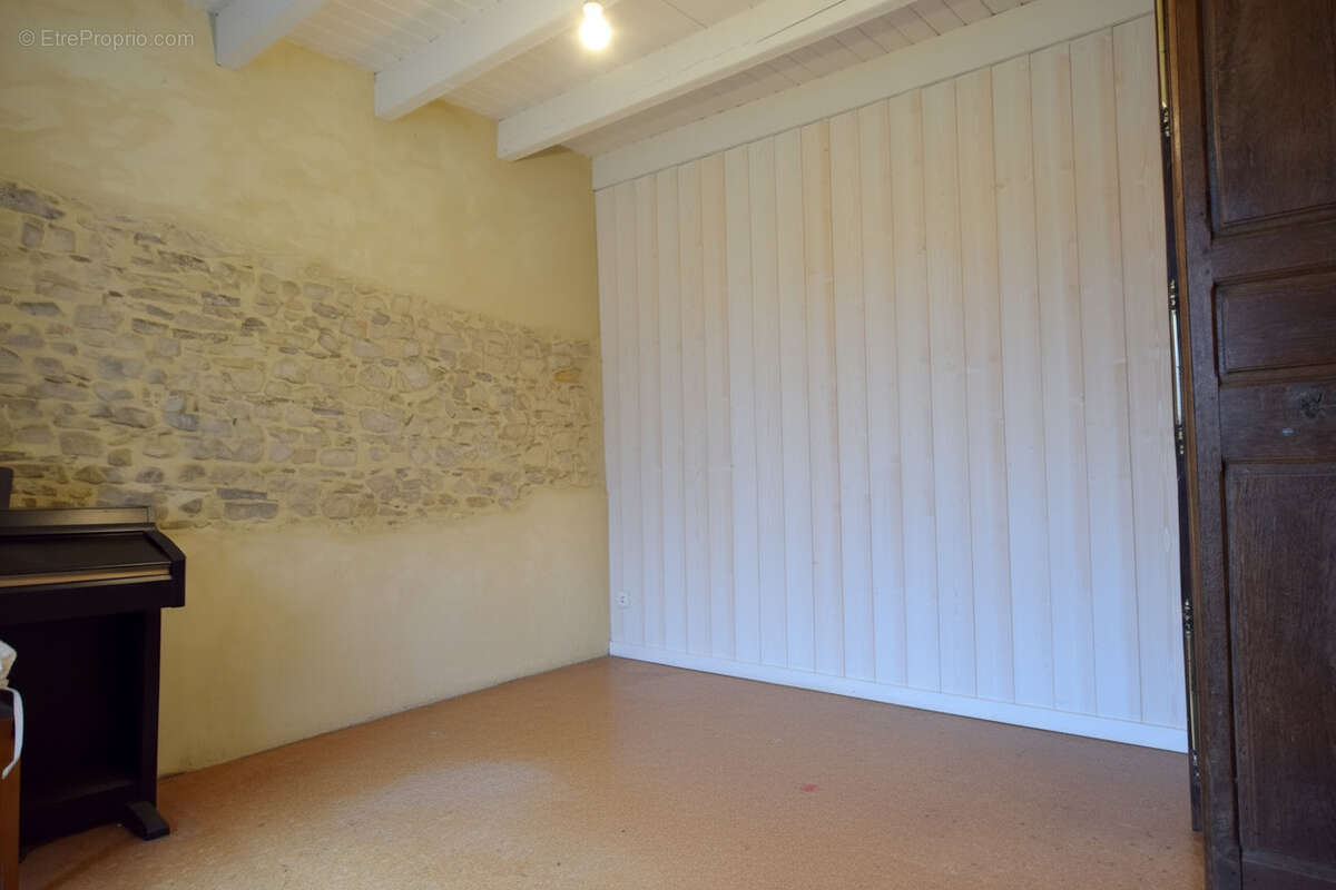 Maison à LA FEUILLIE