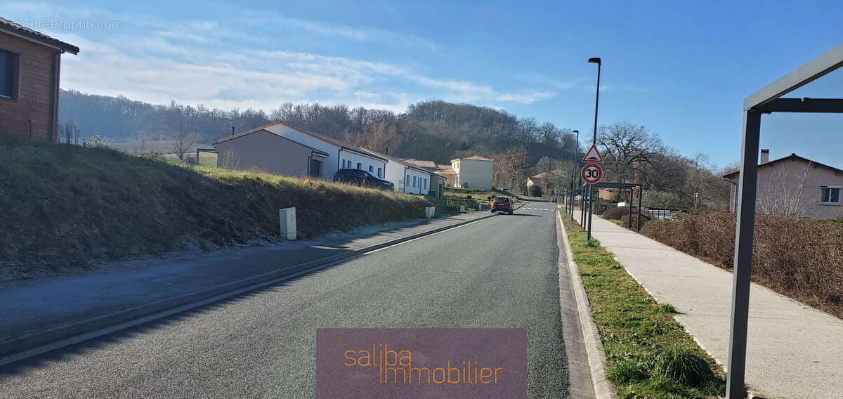 Terrain à LE SEQUESTRE