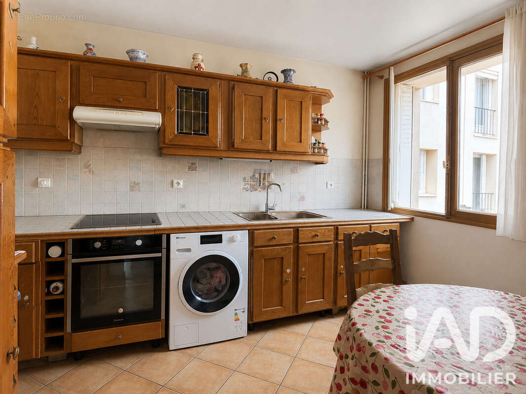 Photo 3 - Appartement à MONTROUGE