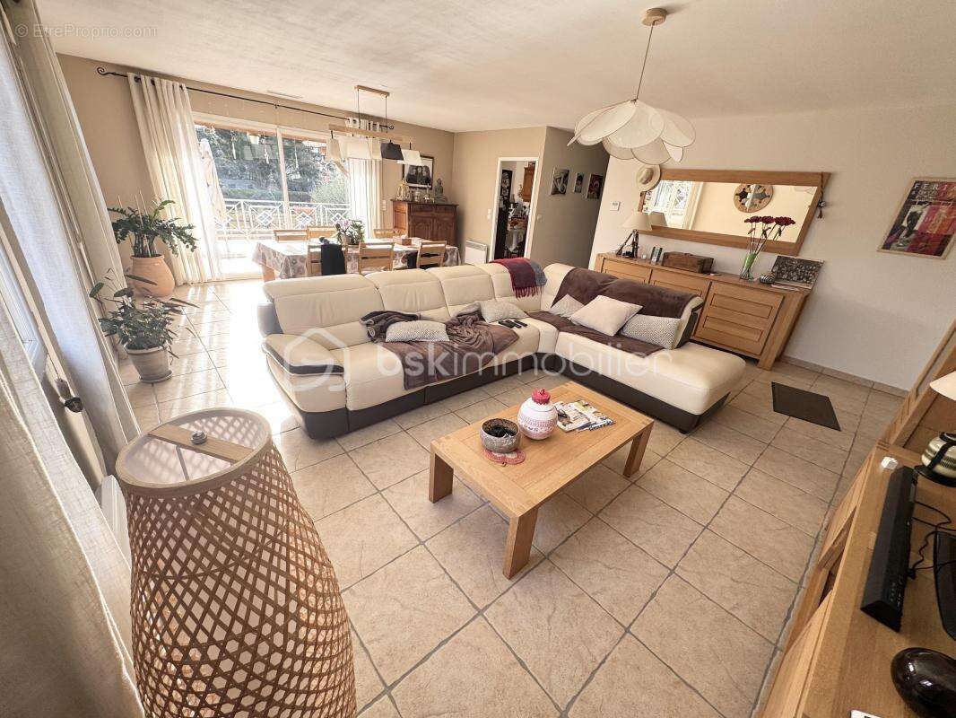 Maison à VILLENEUVE-LES-BEZIERS