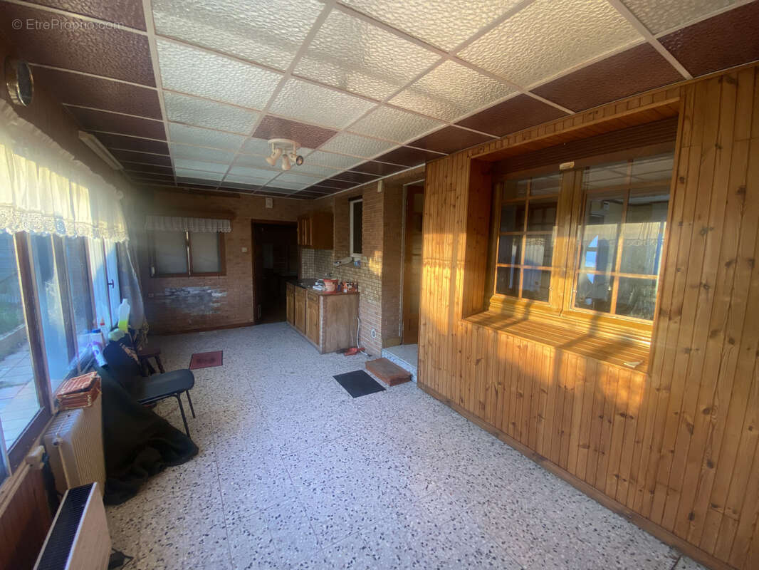 Maison à COURRIERES