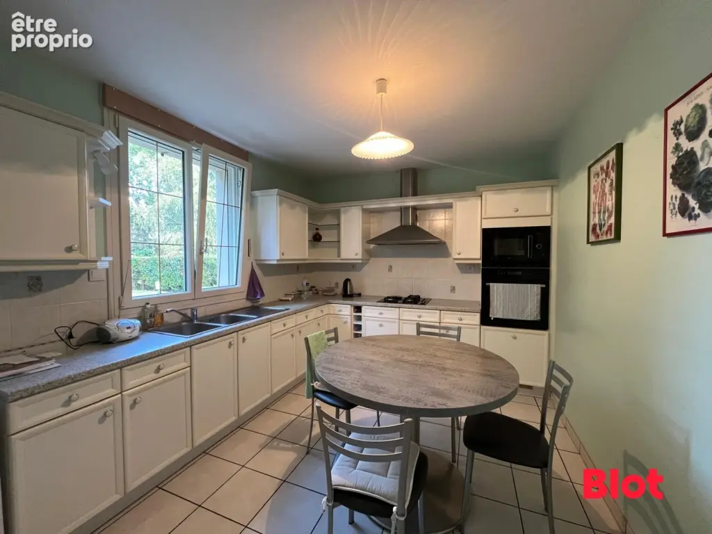 Maison 5 pièces 144 m² à vendre à La Guerche-De-Bretagne (35130) - photo 3