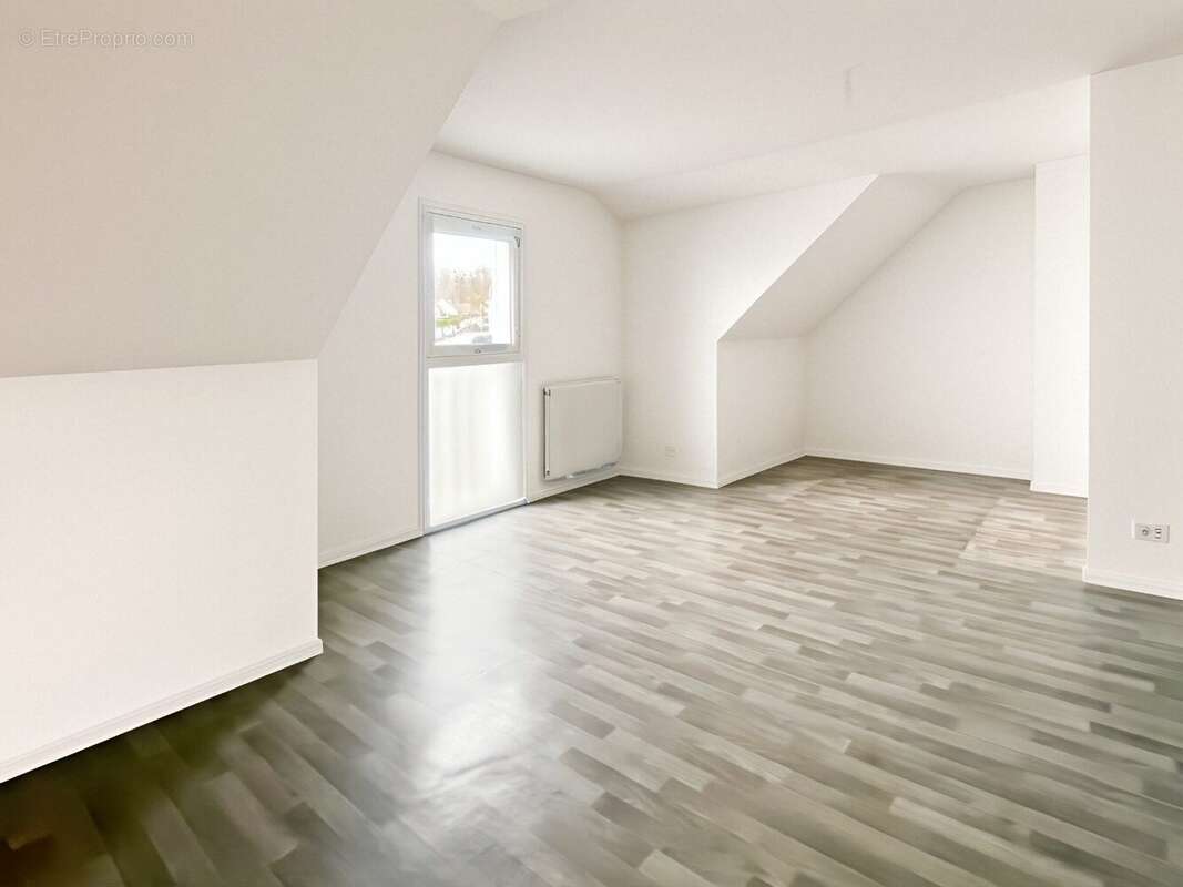Maison 110 m² à Oissel  - photo 7