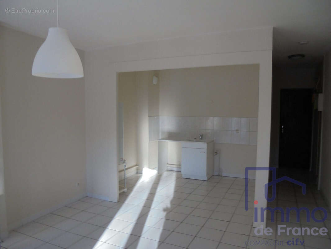 Appartement à SAINT-ETIENNE