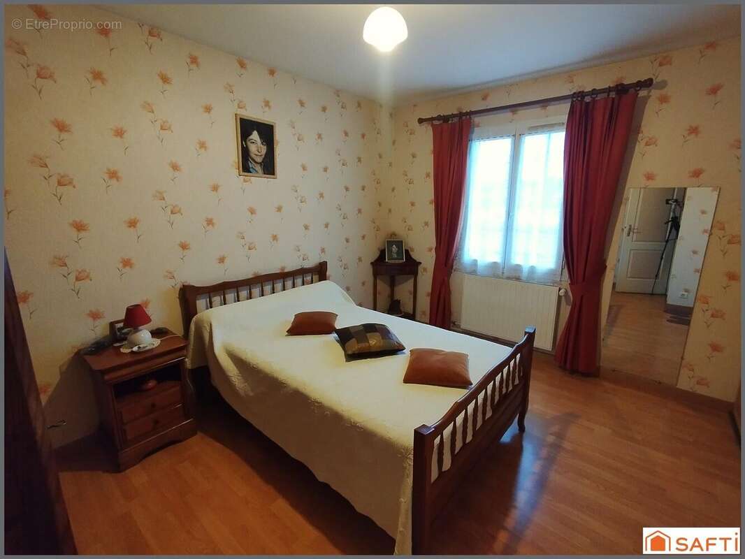 Maison 121 m² à Saint-Maixent-L'ecole  - photo 8