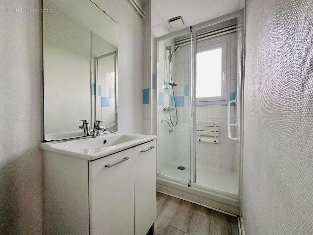 Maison 86 m² à Merignac  - photo 5