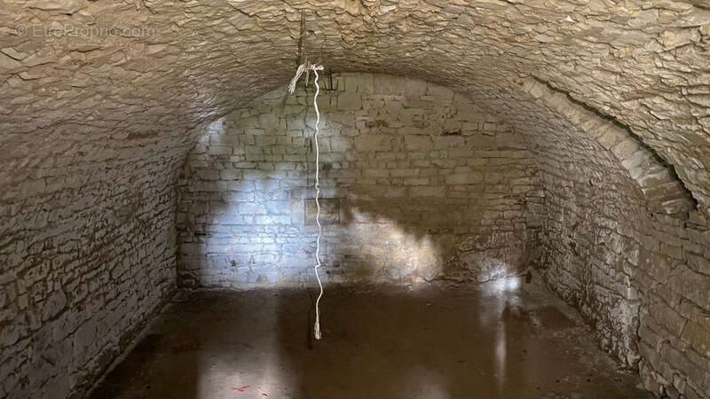 Maison à METZ-LE-COMTE