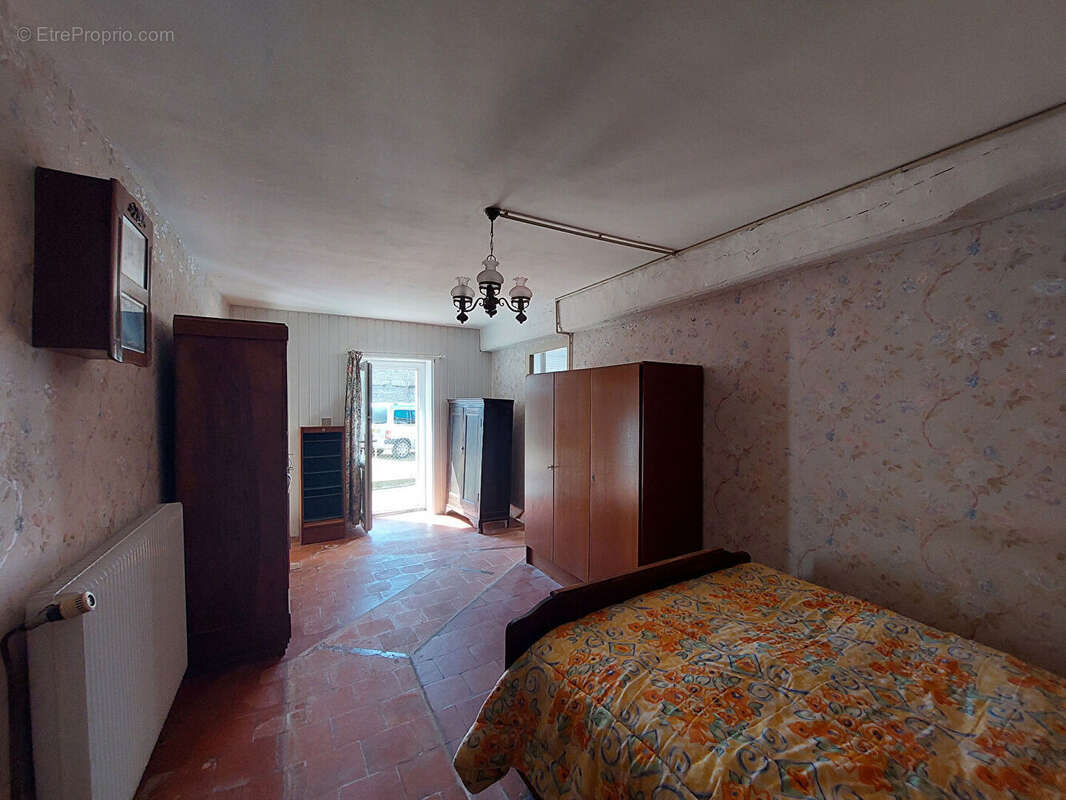 Maison à SAINT-CHRISTOPHE