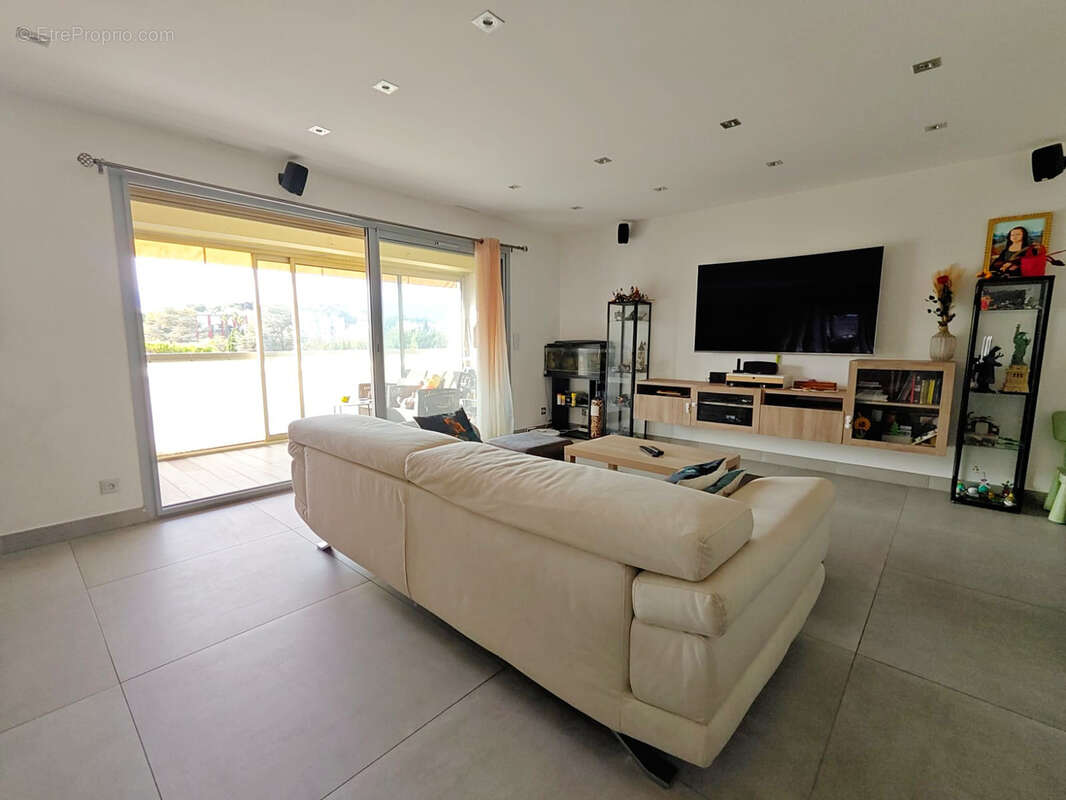 Appartement à CAGNES-SUR-MER