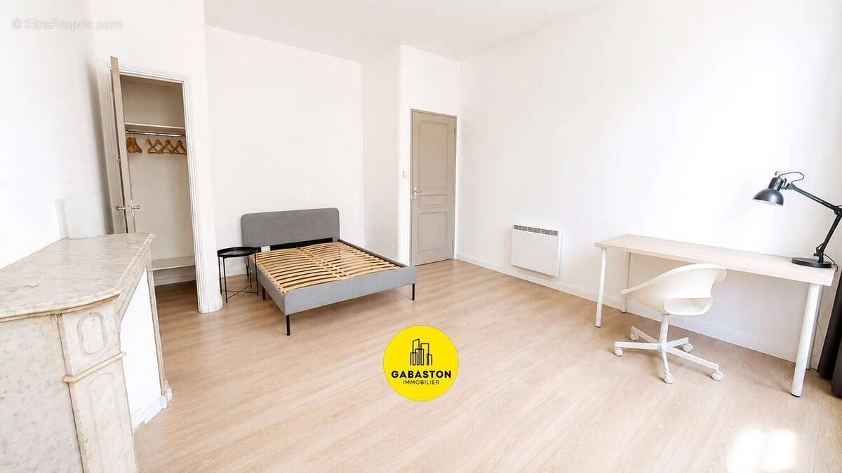 Appartement 76 m² à Marseille-2e  - photo 5