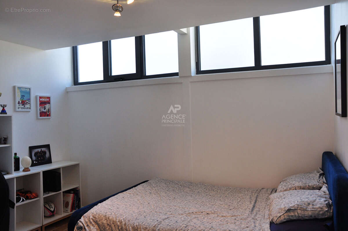 Maison à LE MESNIL-LE-ROI