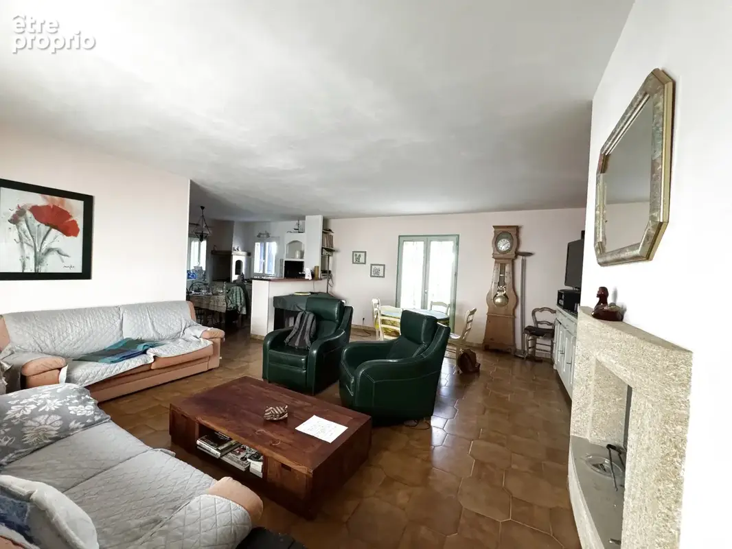 À acheter à Cuxac-D'Aude: Spacieuse  maison sur 2500m2 de terrain - photo 3
