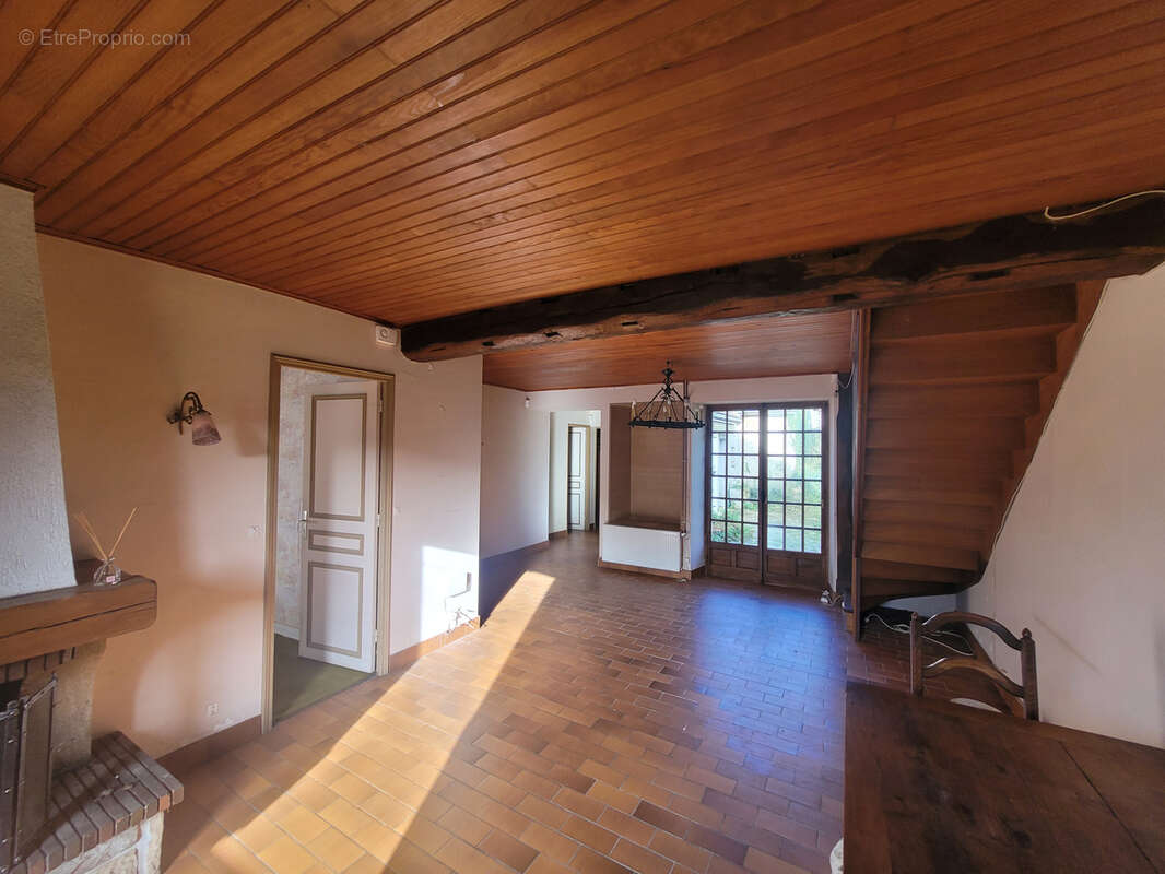 Maison à AUNAY-SOUS-AUNEAU