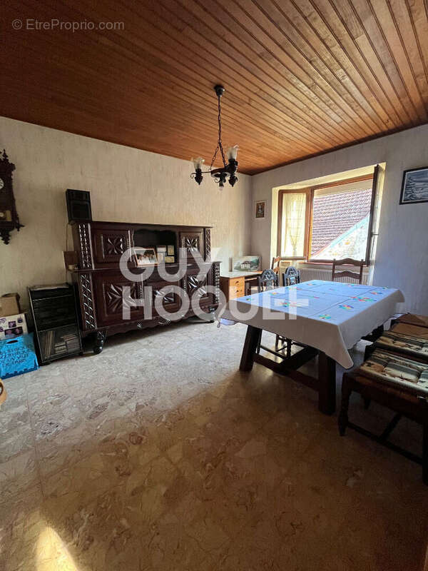 Maison à FROTEY-LES-VESOUL