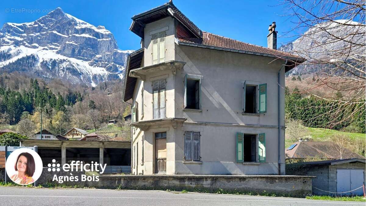 Maison 229 m² à Magland  - photo 4