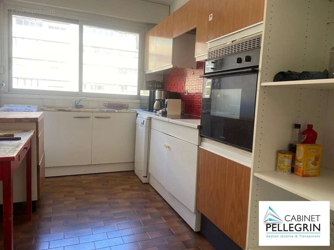 Appartement à MARSEILLE-6E