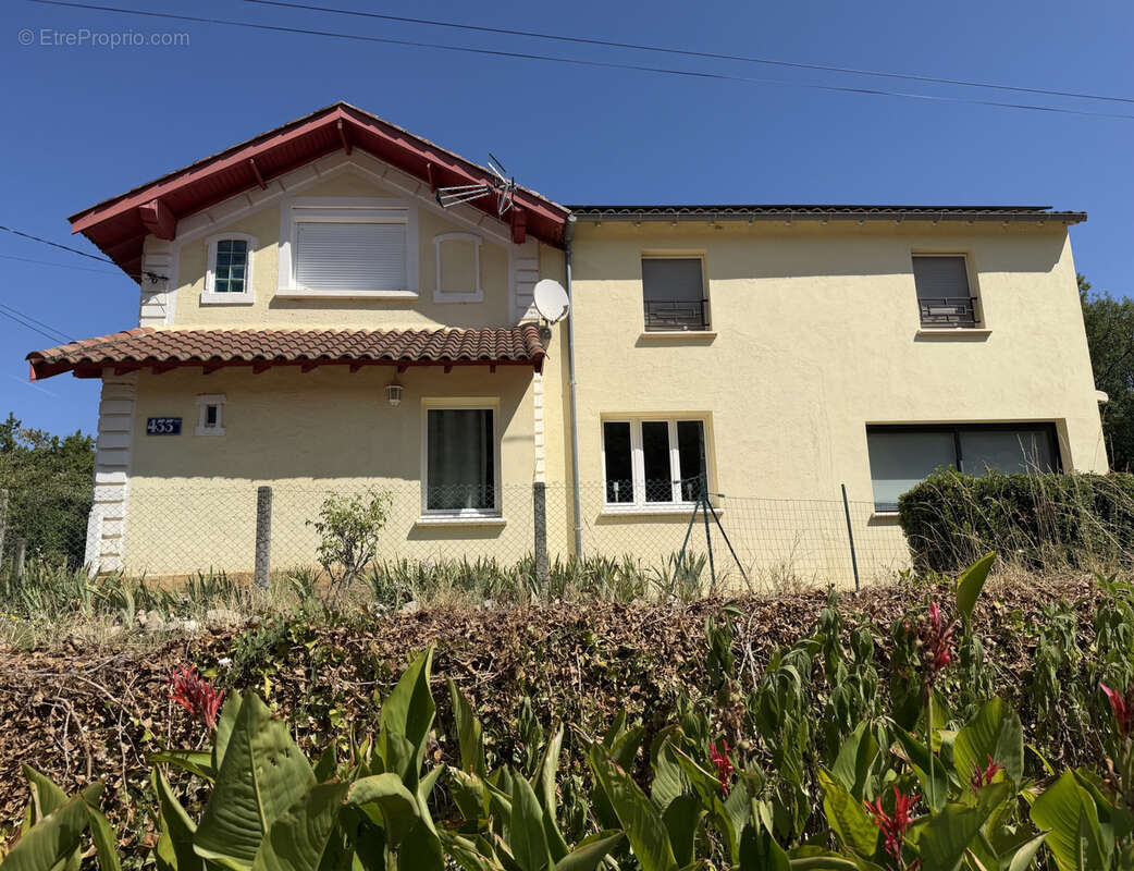 Maison à CADRIEU