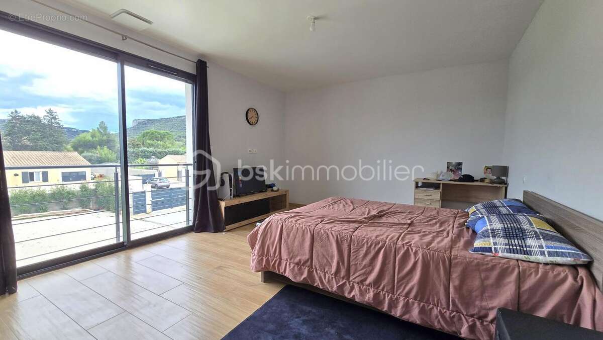 Maison à BAGNOLS-SUR-CEZE