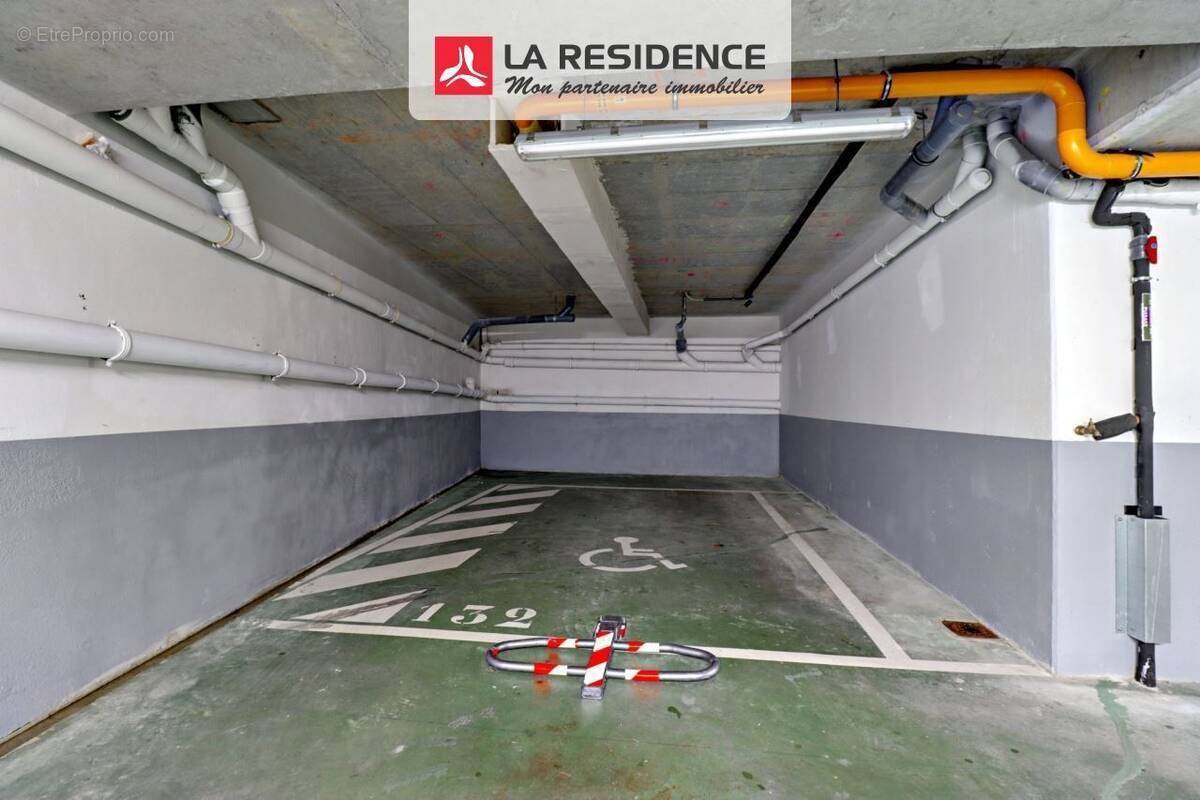 Parking à CLAMART