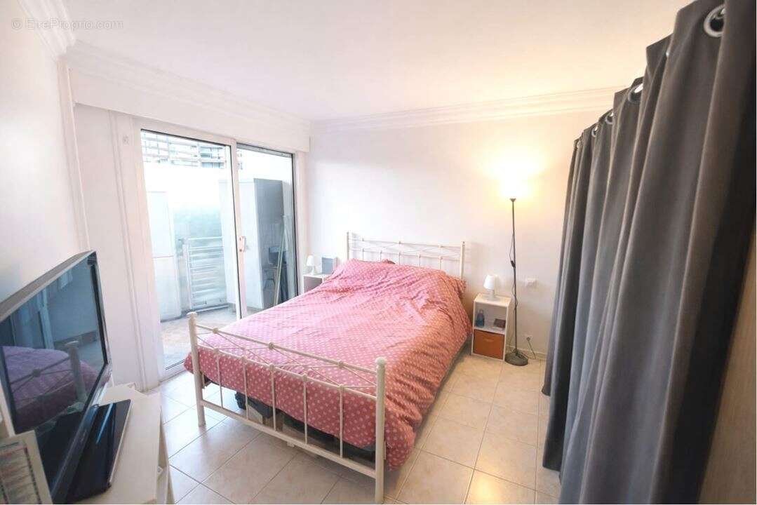 Appartement à MANDELIEU-LA-NAPOULE