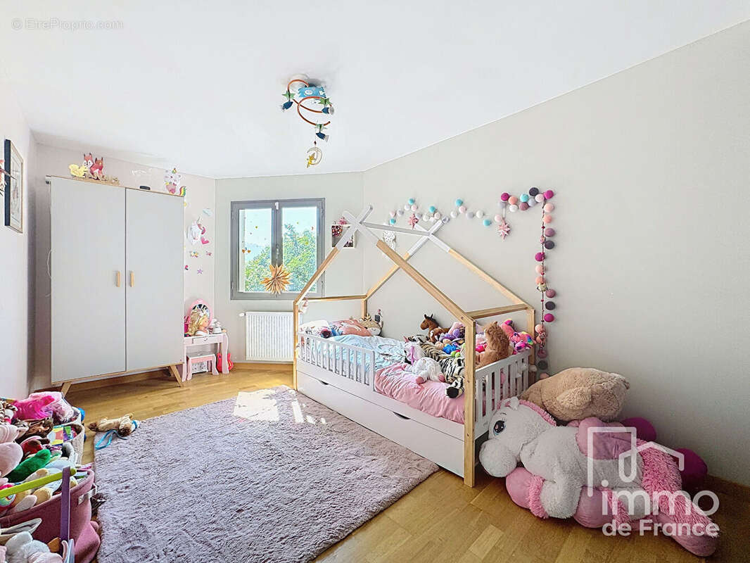 Maison à CHATILLON-EN-MICHAILLE