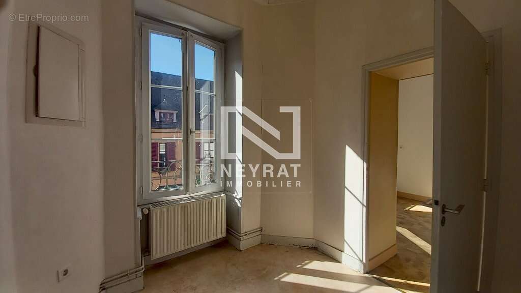 Appartement à ARNAY-LE-DUC