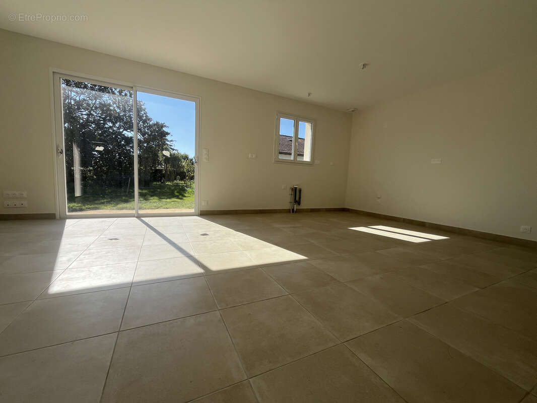 Maison à LES MATHES