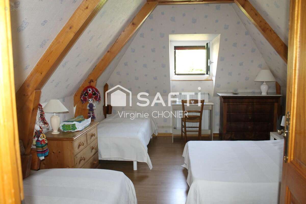 Photo 8 - Maison à SAINT-REMY-EN-ROLLAT