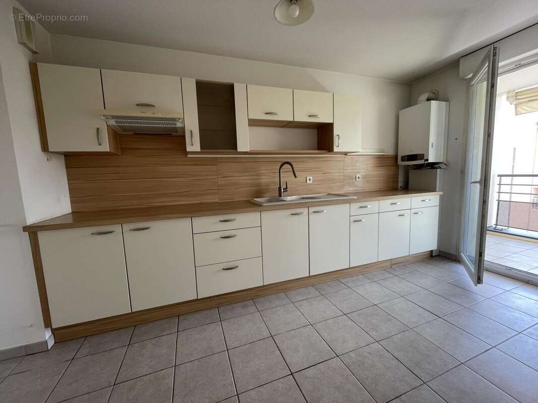 Appartement 70 m² à Valence  - photo 4