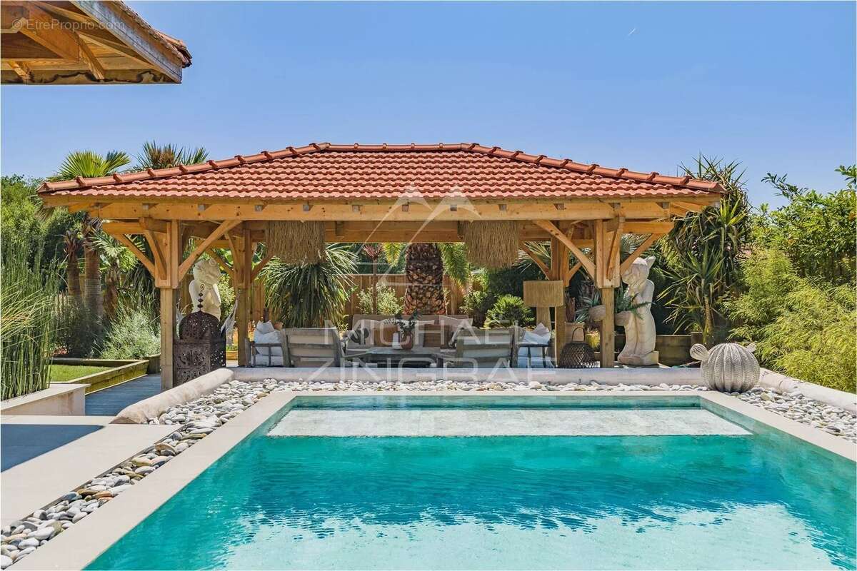Maison à MIOS