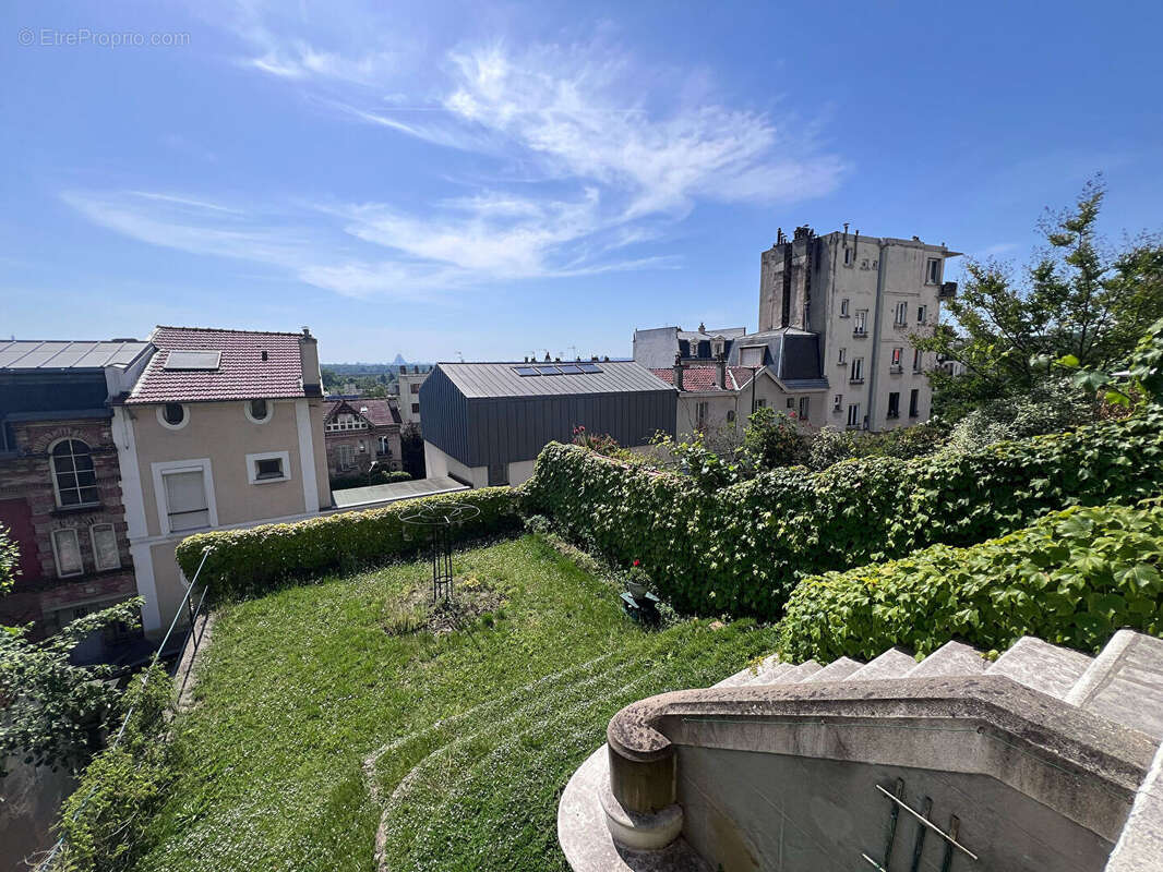Maison à SURESNES