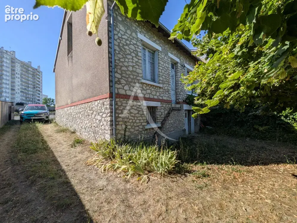 La chaussee saint victor - peripherie de blois. - photo 2