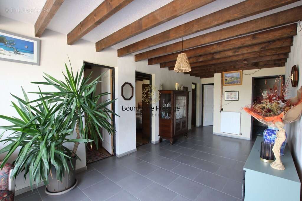 Maison à CUISERY
