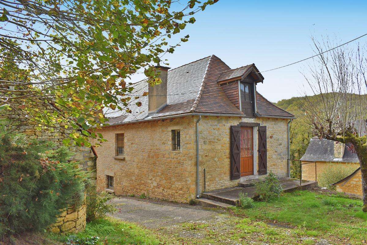 Maison à SAINT-AMAND-DE-COLY