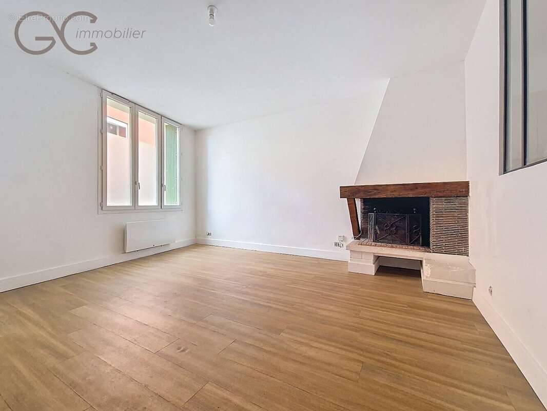 Maison à SAINT-CHINIAN