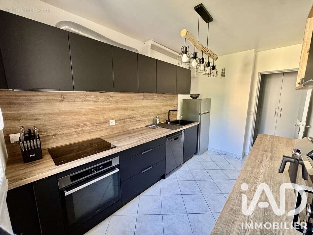 Photo 4 - Appartement à SAINTE-GENEVIEVE-DES-BOIS