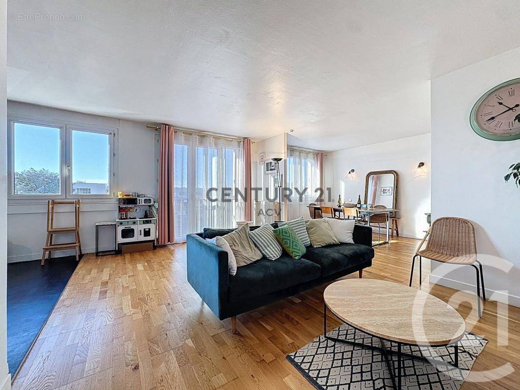 Appartement à MAISONS-ALFORT